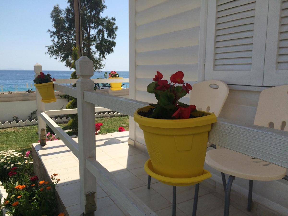 Vela E Bardhe Villa Dhërmi Exterior foto